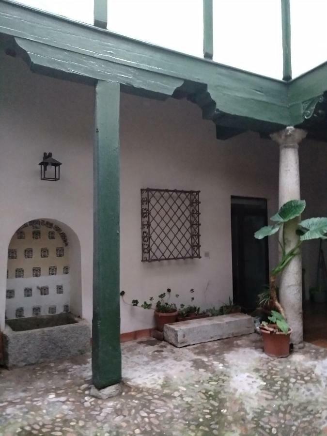 Апартаменты El Patio Del Convento Толедо Экстерьер фото