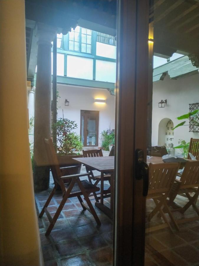 Апартаменты El Patio Del Convento Толедо Экстерьер фото